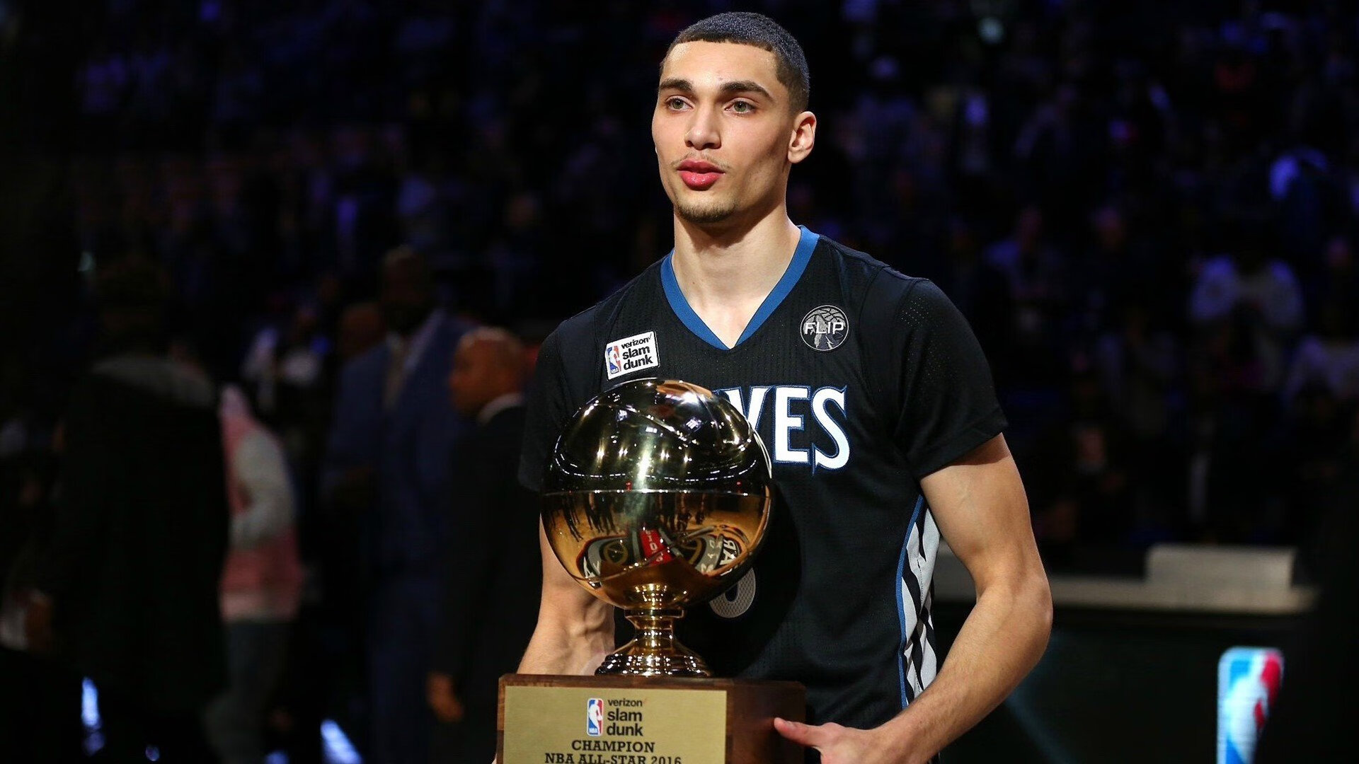 多米体育-苏炳添赛后谦逊发言登热搜,金州勇士横扫俄克拉荷马城雷霆引发热议 第2张 多米体育-苏炳添赛后谦逊发言登热搜,金州勇士横扫俄克拉荷马城雷霆引发热议 第2张